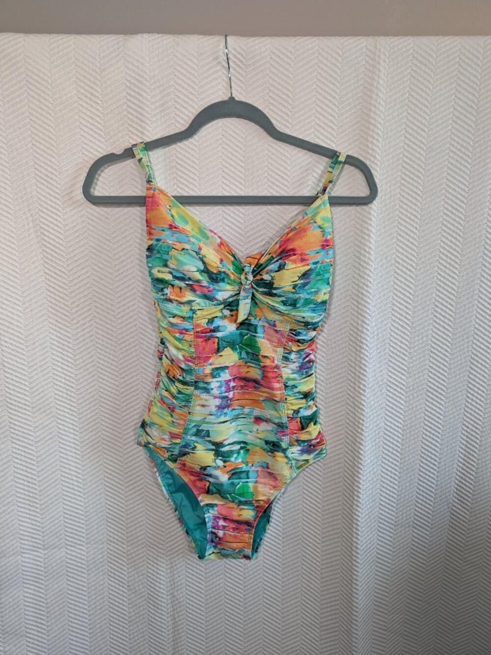 Azura Australia Watercolour Ruched One‑Piece Swimsuit AUS 10 / CAN 8 / US 6